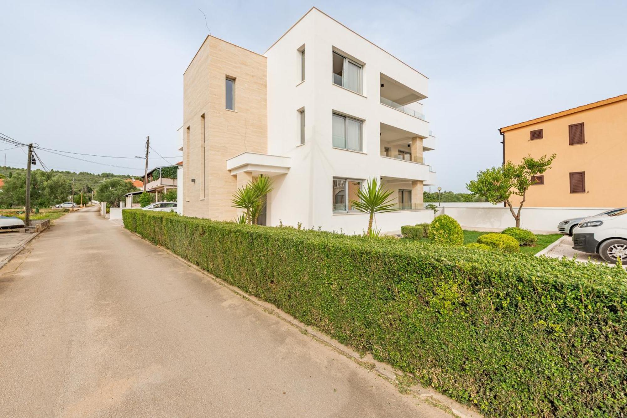 Rooms & Apartments Niko Sukosan Exterior photo